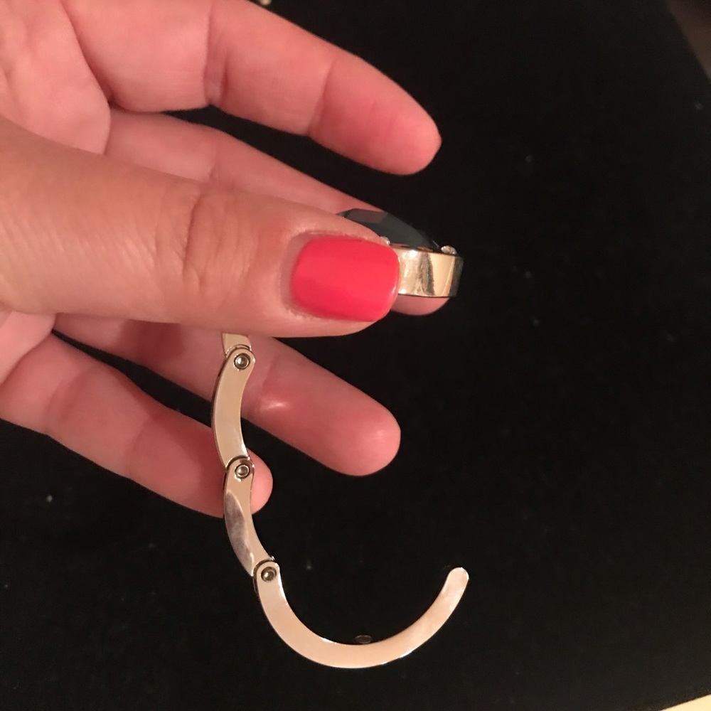 Handbag hooks - Picture 5 of 15